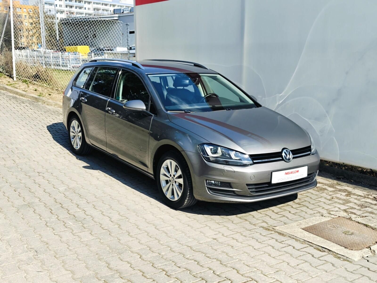 Volkswagen Golf, 1,2 TSI 77 kW Comfortline - fotka 5