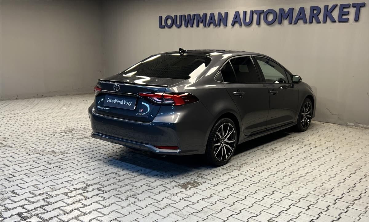 Toyota Corolla, 1,8 Hybrid AT GR SPORT DYNAMIC - fotka 2