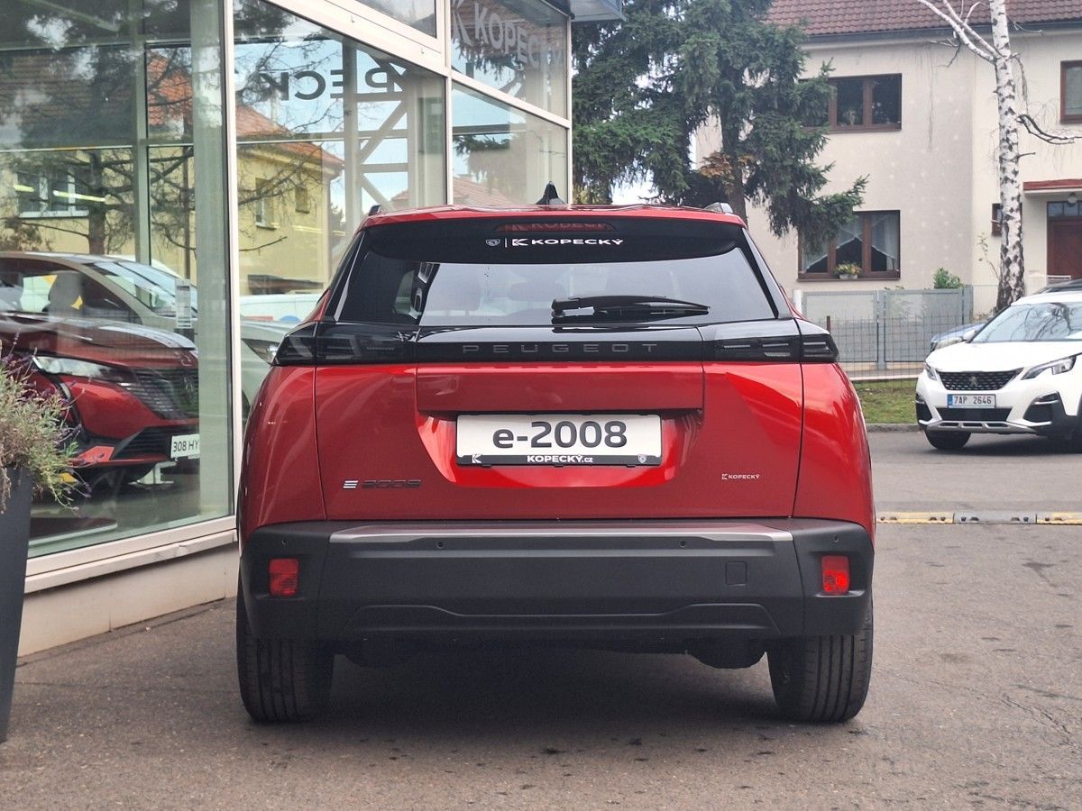Peugeot 2008, e-ALLURE 115 kW / 156 k (Bater - fotka 5