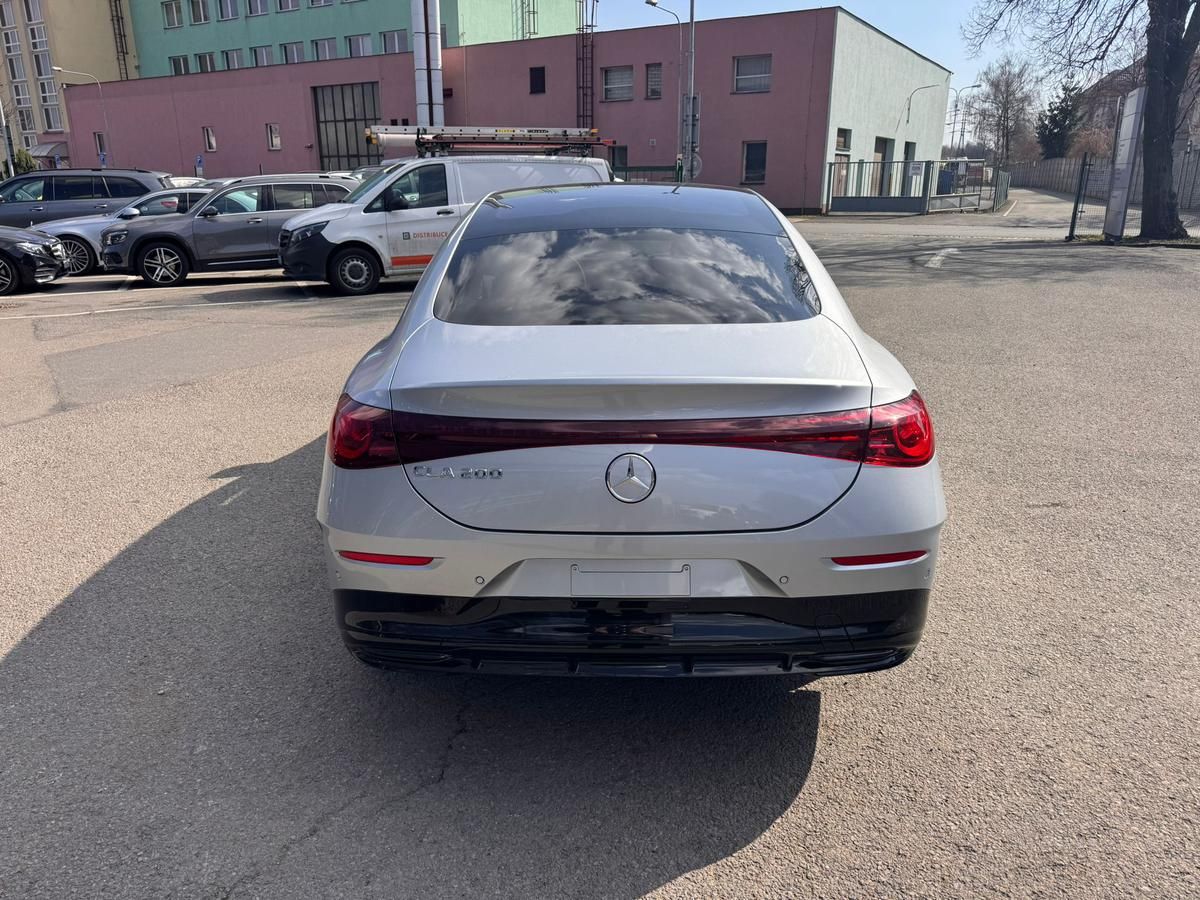 Mercedes-Benz CLA, 200 - fotka 6