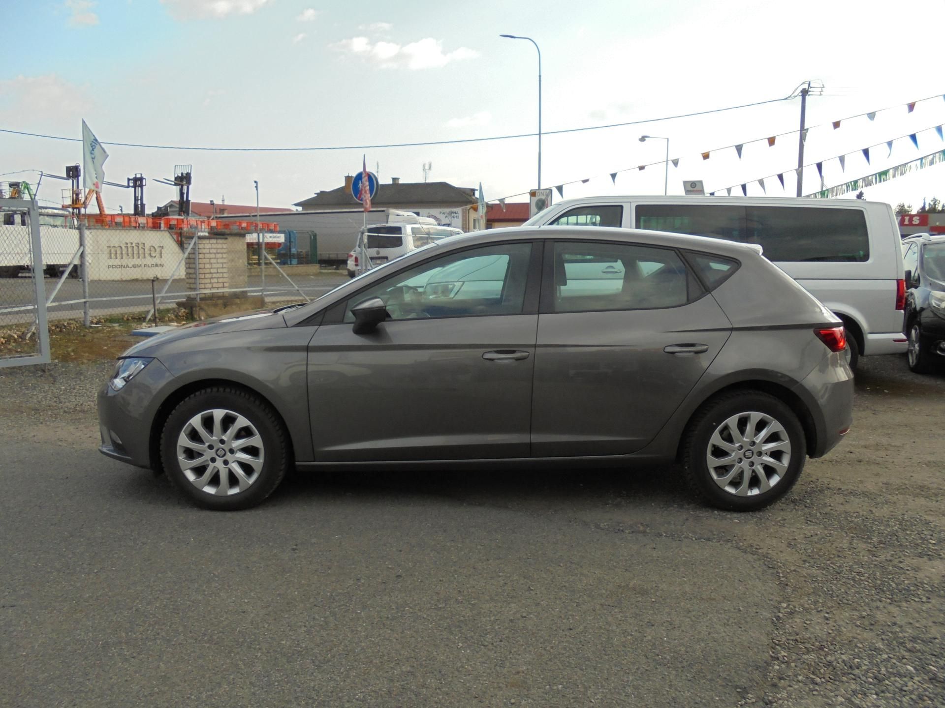 Seat Leon, 1.2 TSI- ČR-1.MAJITEL-SERVISKA - fotka 4