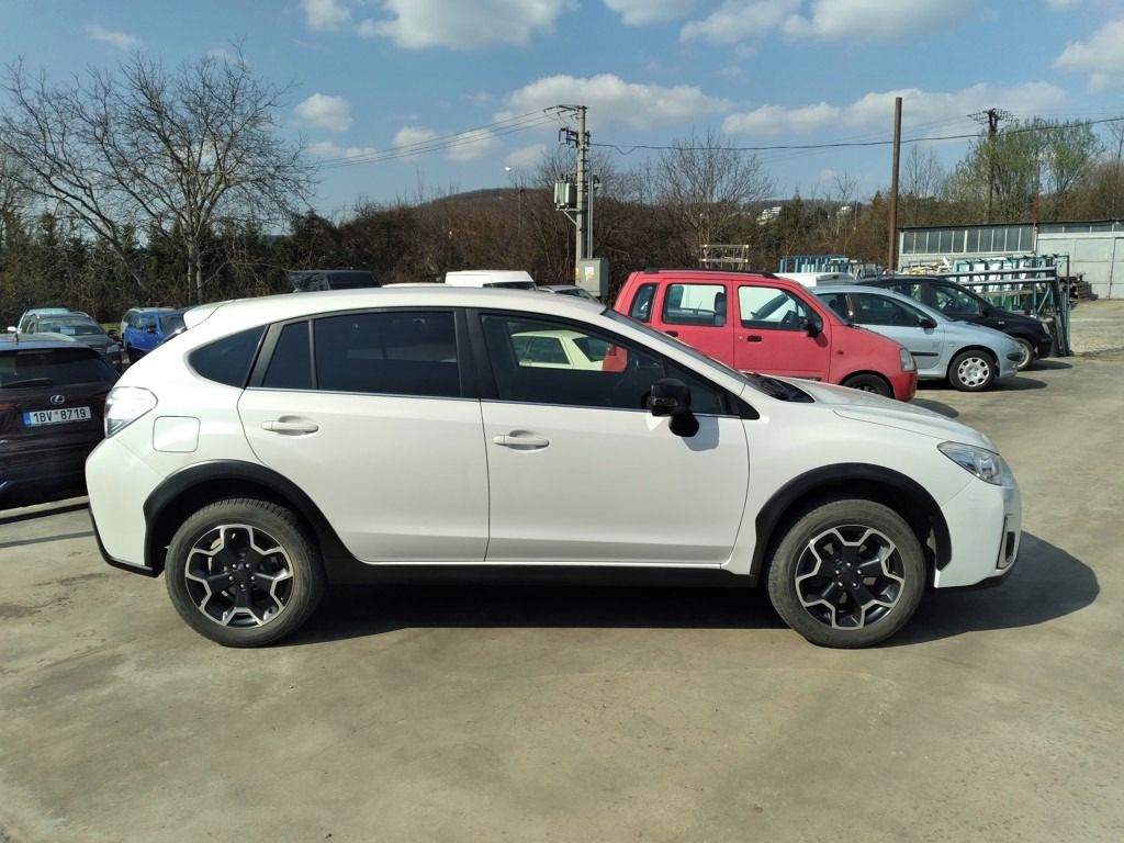 Subaru XV, 2.0 D AWD MANUÁL - fotka 5