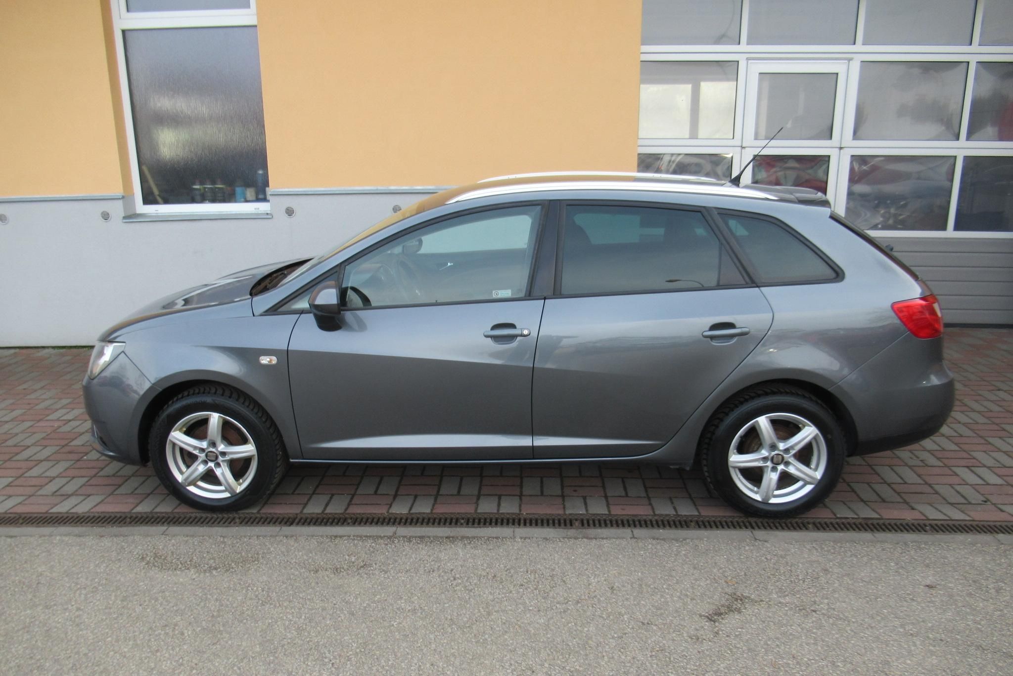 Seat Ibiza, 1.2i  AUT. KLIMA TAŽNÉ - fotka 6