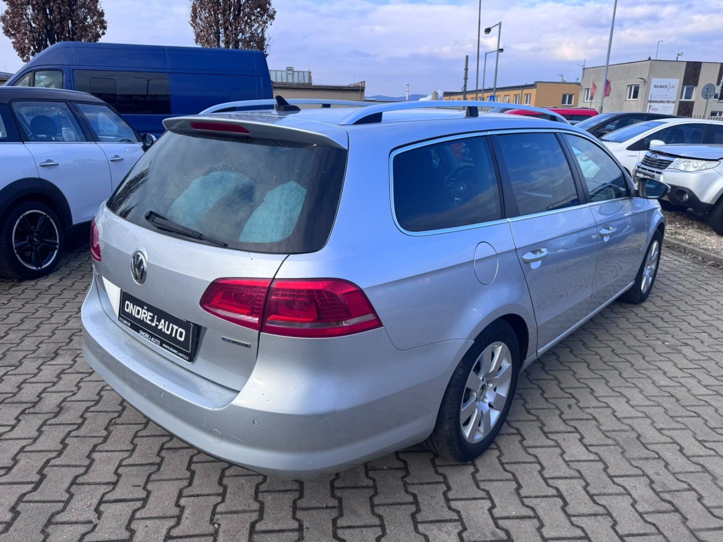 Volkswagen Passat, 1,6 TDI 77 KW KOLA STK - fotka 6