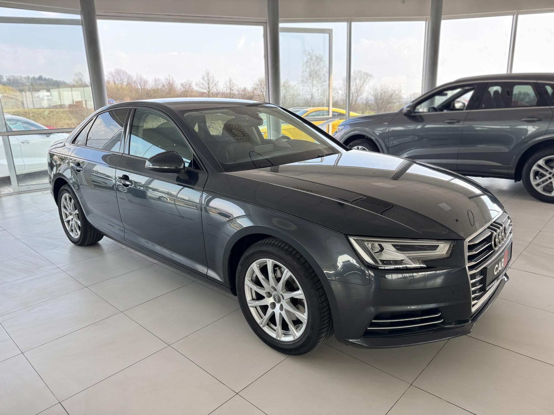 Audi A4, 2,0TDI*MatrixLED*Navigace*PDC - fotka 4