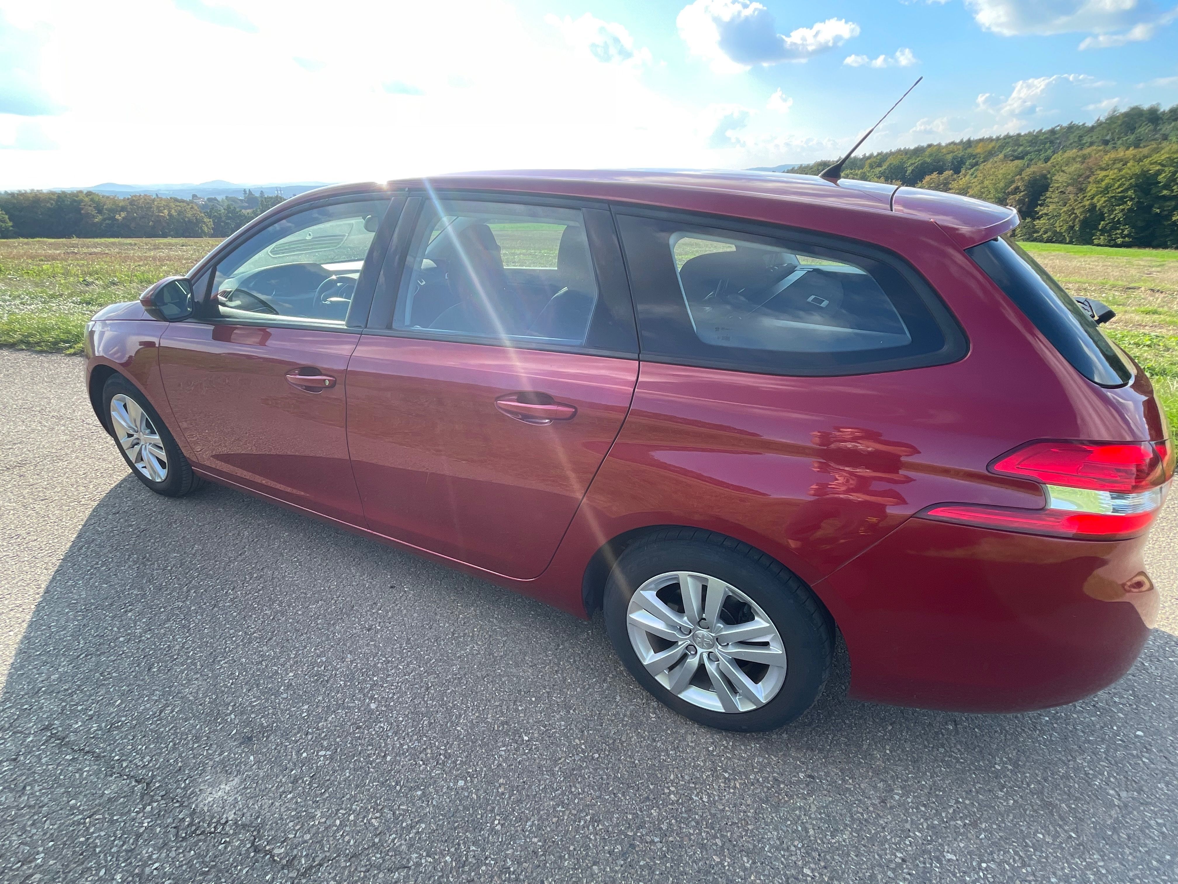 Peugeot 308 - fotka 4