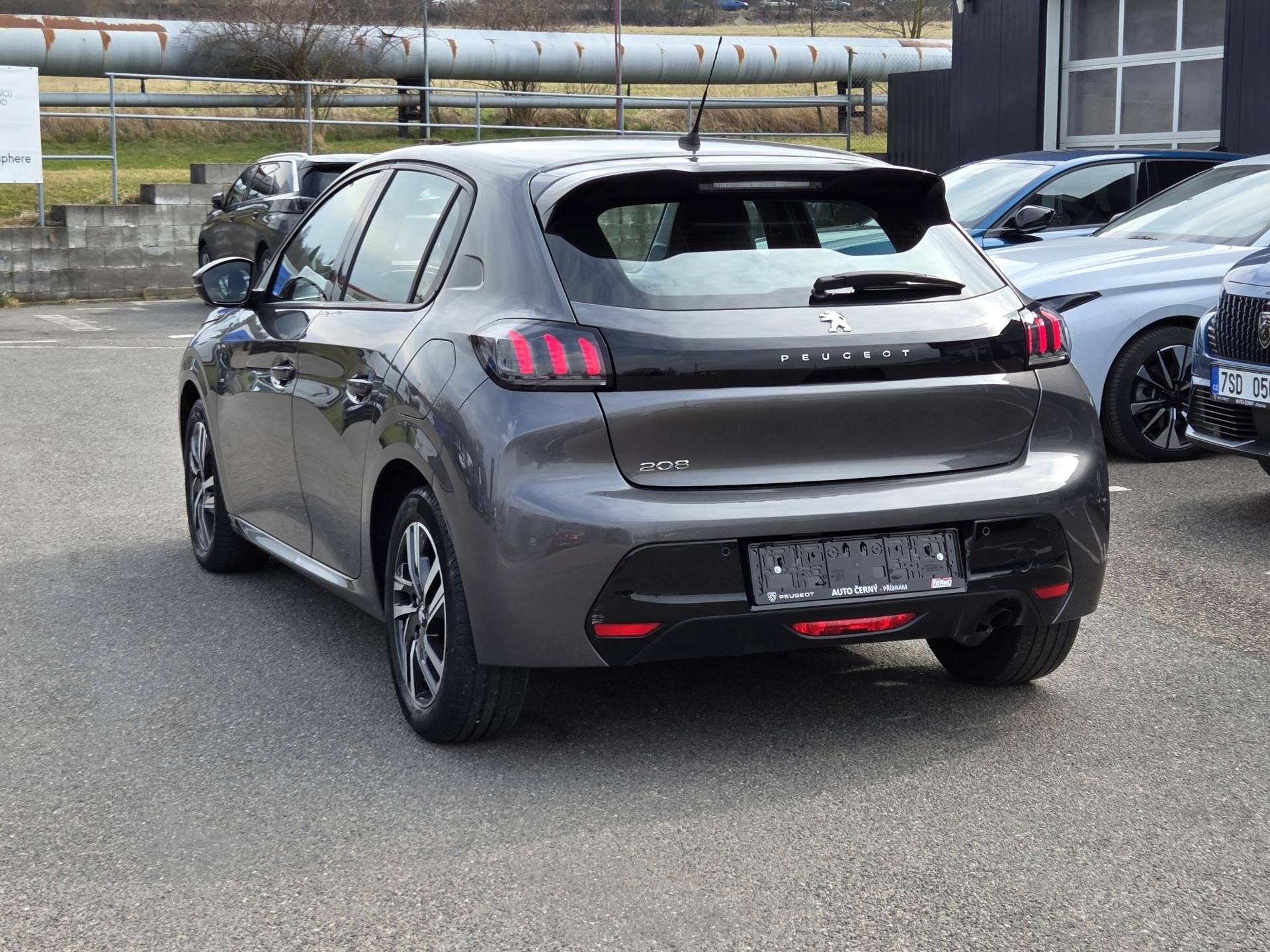 Peugeot 208, 1.2 PT 100 ALLURE EAT8 - fotka 3