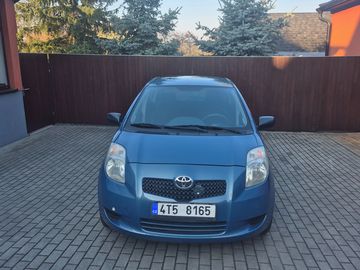 Toyota Yaris 1.3i VVT-i 64KW