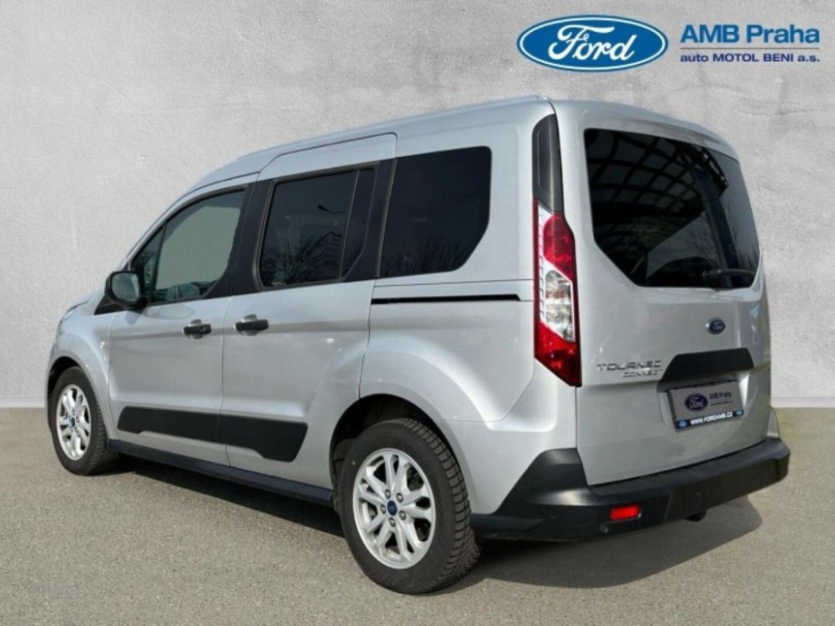 Ford Tourneo Connect, 1.5D,74KW,1.MAJ.,CZ,SERVIS,DP - fotka 6