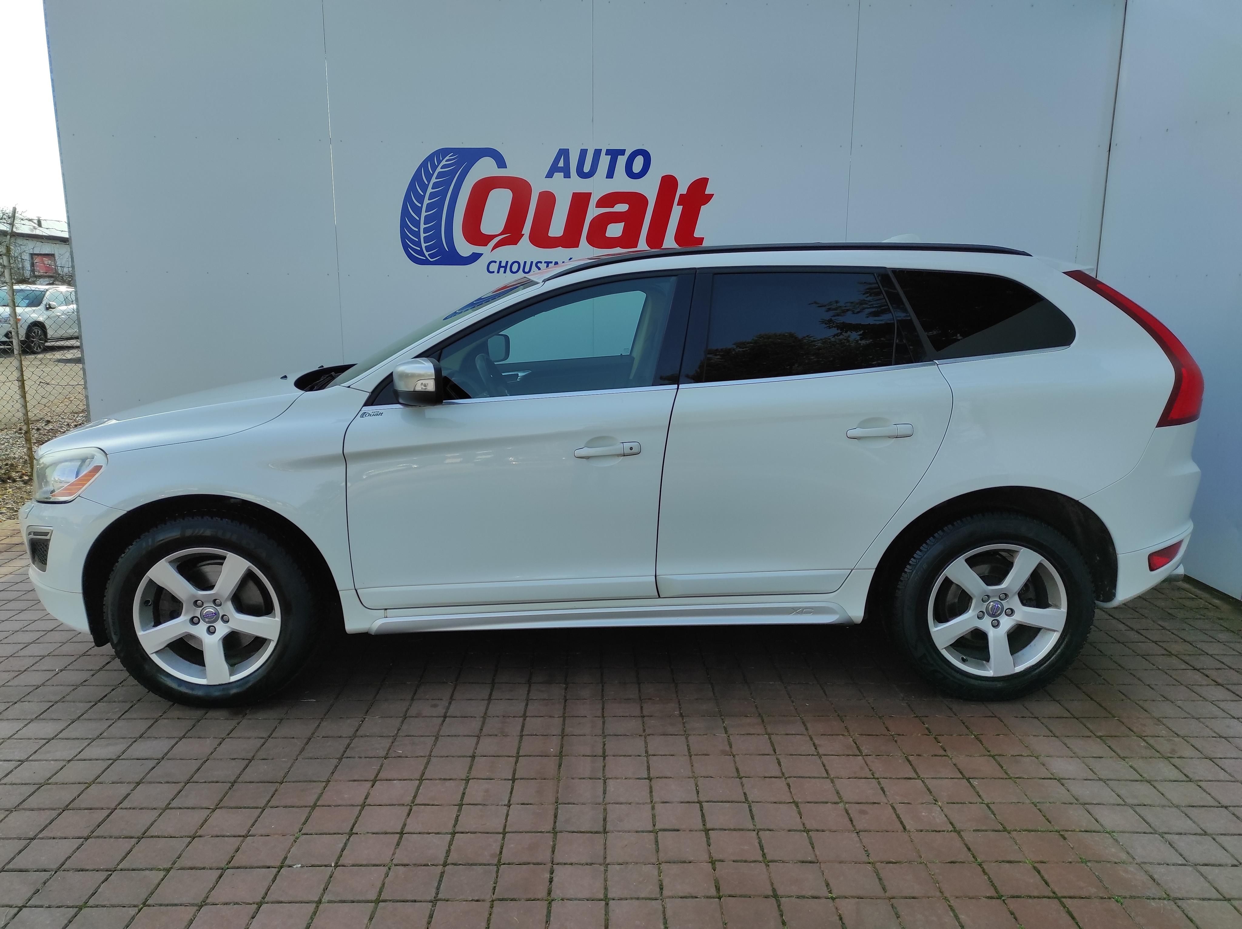 Volvo XC60, 2.4 D5 PANORAMA SERVIS VOLVO - fotka 2