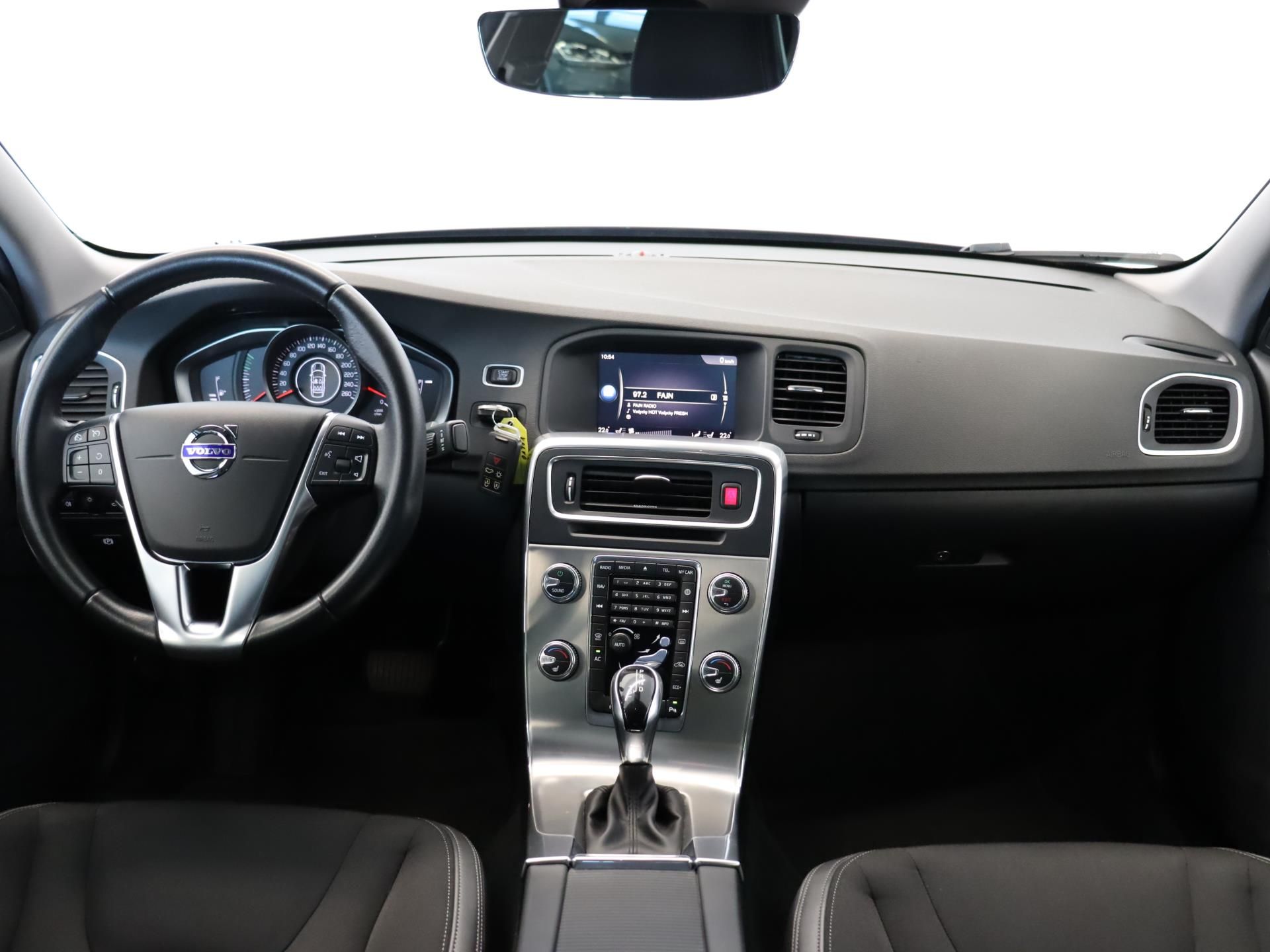 Volvo S60, D3 110 kW - fotka 5