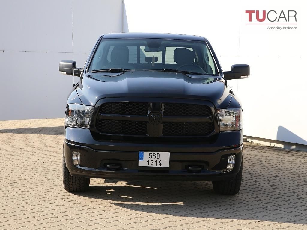 Dodge Ram, 1500 Classic 5.7 V8 HEMI - fotka 2