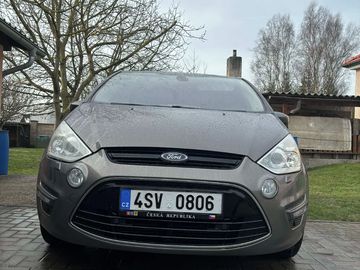 Ford S-max 2.0 TDCi, 7-místné