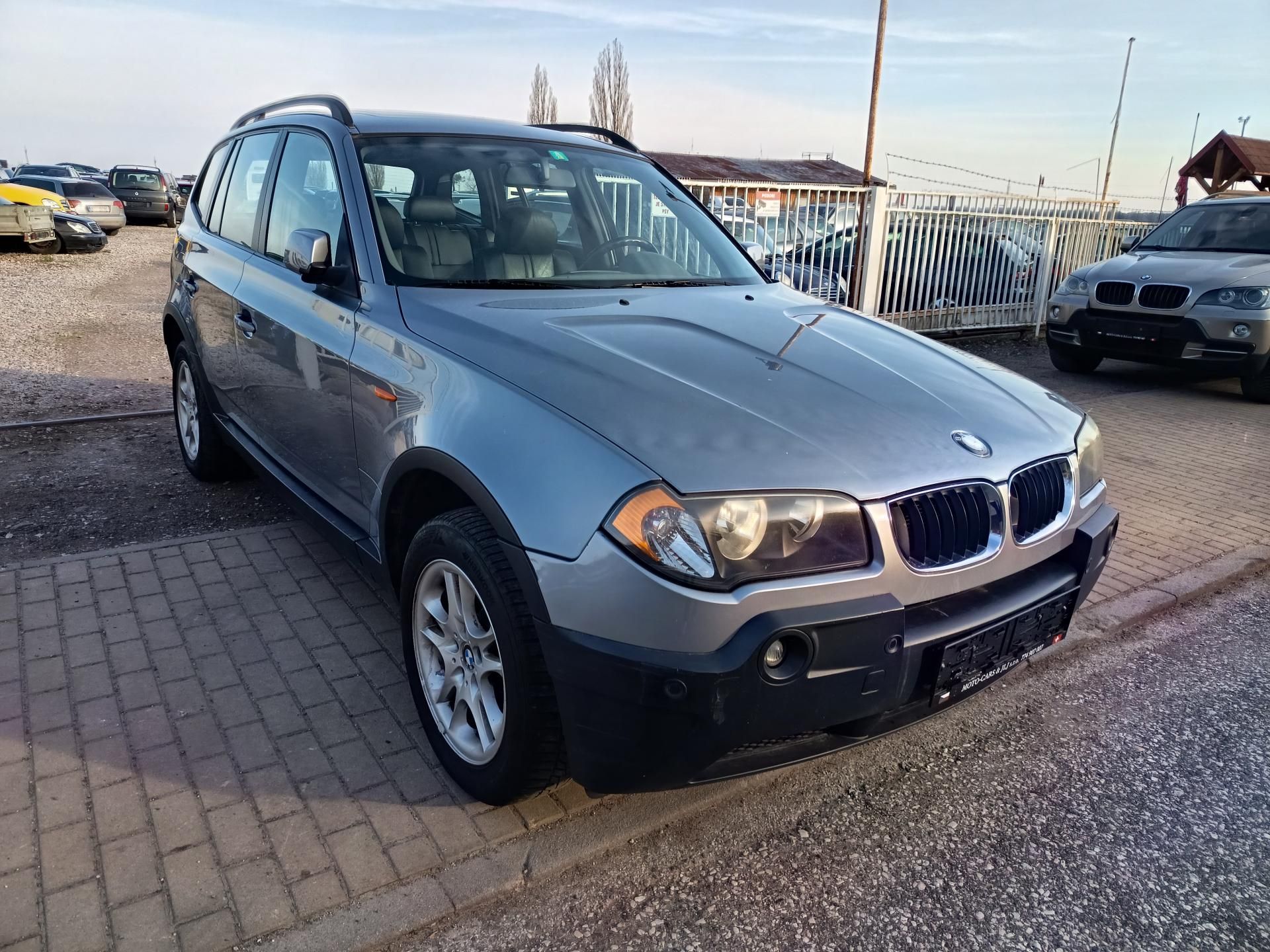 BMW X3, 3.0i automat - fotka 6