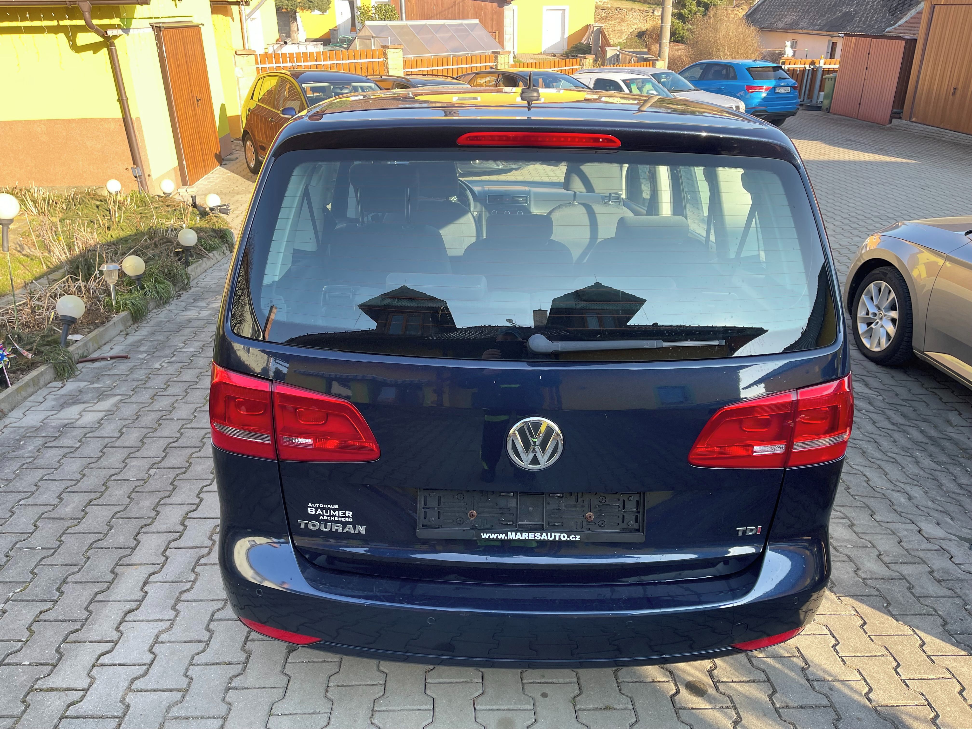 Volkswagen Touran, 1.6 TDI 77 KW, 7 Místný - fotka 5