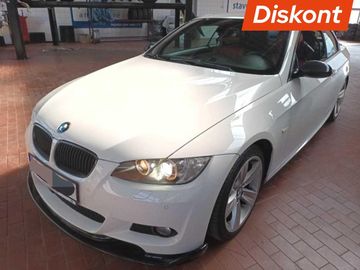 335 i, Automat, Kůže, Navi