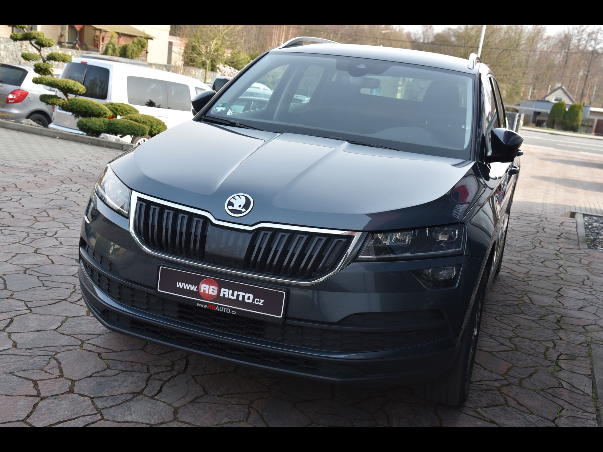 Škoda Karoq, 2.0 TDi DSG Quarz-Grau Metalli - fotka 5