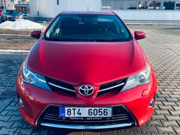 Toyota Auris 1.6 97kW automat