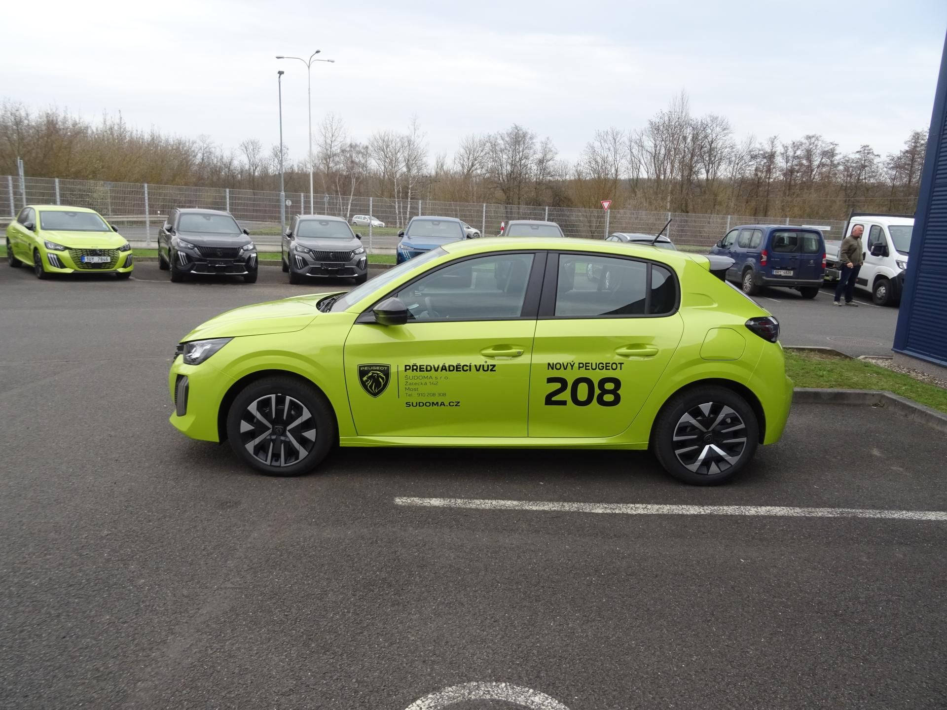 Peugeot 208, STYLE Hybrid 110 e-DCS6 - fotka 4