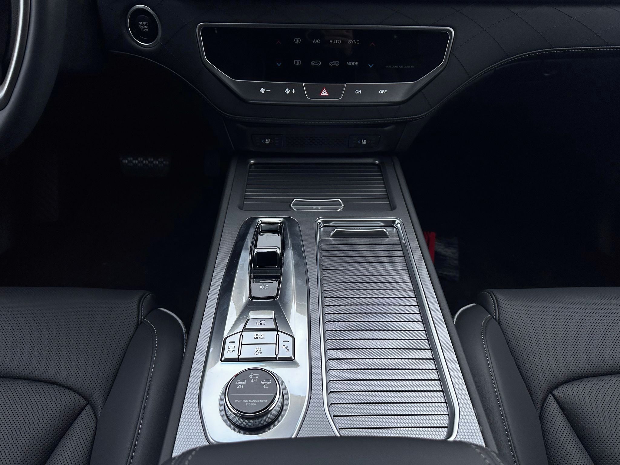 KGM Rexton, Premium AWD A8 - fotka 5