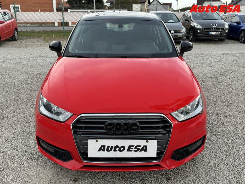 Audi A1, 1.0 TFSi,Navi,výhřev sed - fotka 2