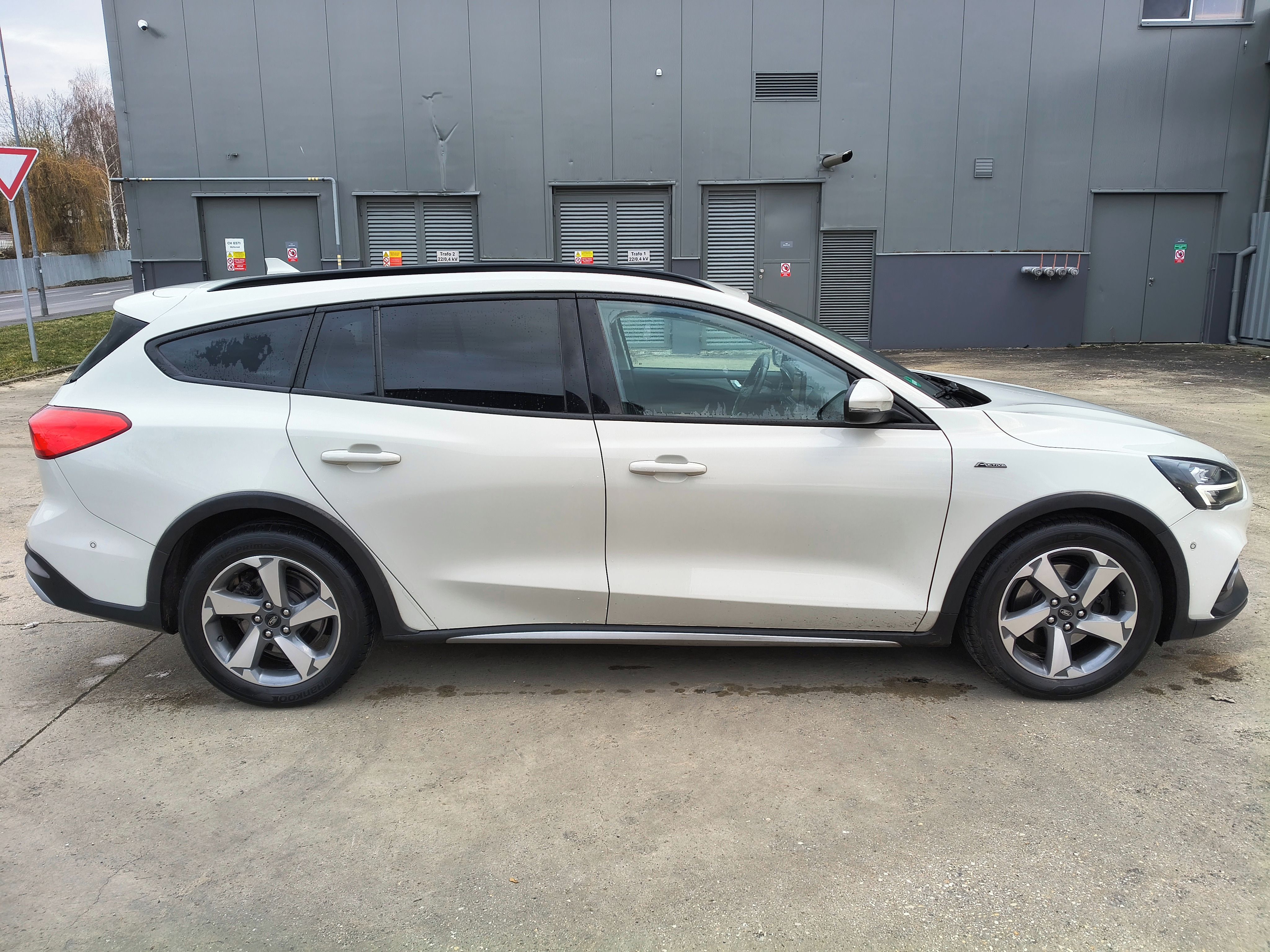Ford Focus, 110kw 6 kvaltu ACTIVE - fotka 5