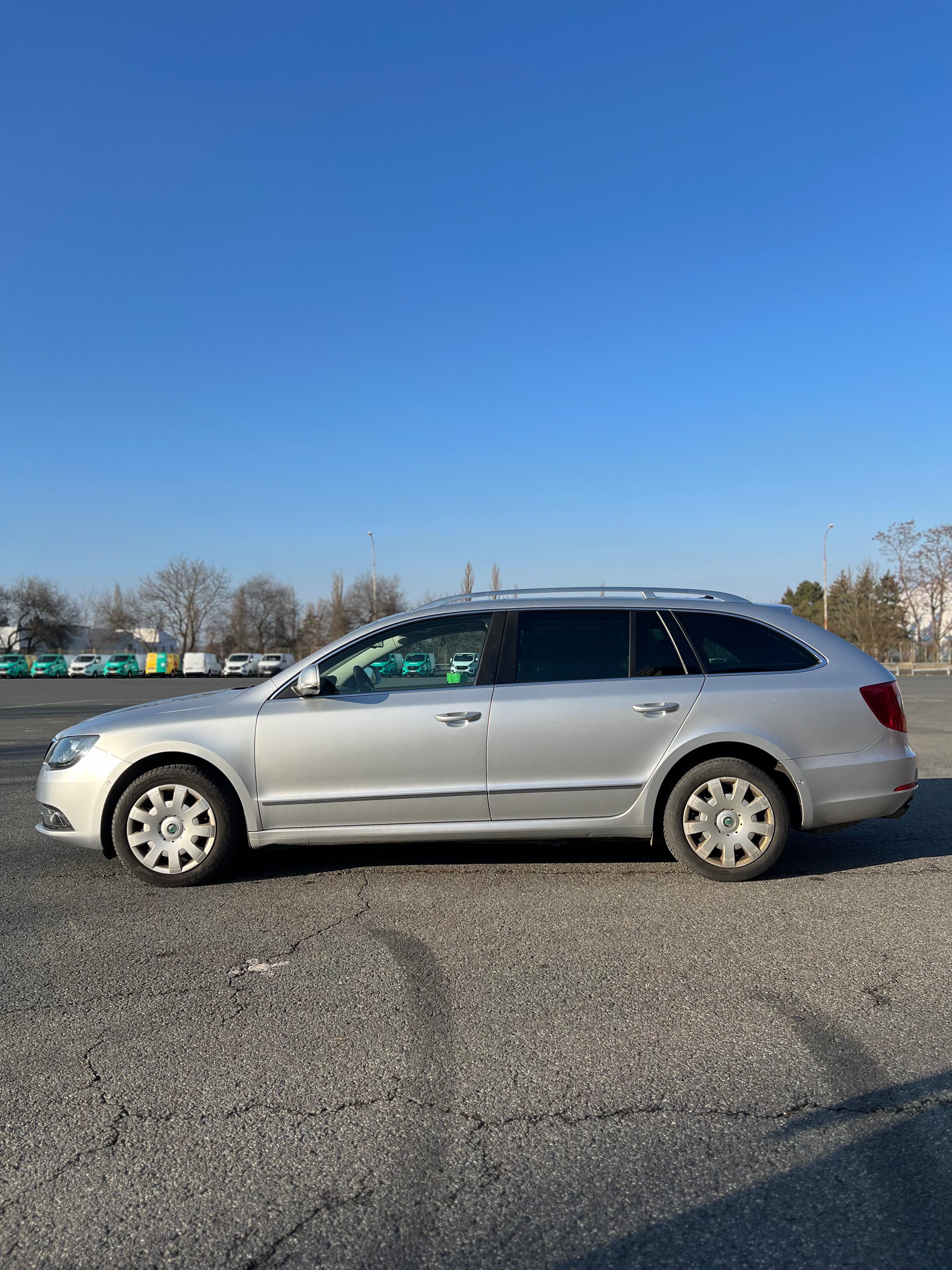 Škoda Superb, Škoda Superb 2.0TDI-SUPER STAV - fotka 6