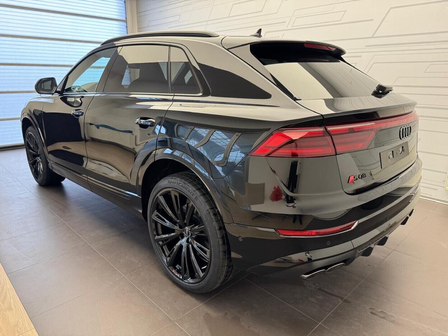 Audi SQ8, SUV V8 TFSI quattro 373 kW - fotka 3