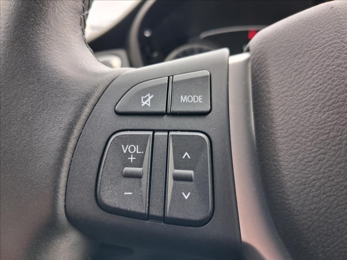 Suzuki SX4, 1,4 MHEV Premium - fotka 6
