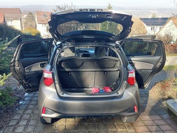 Toyota Yaris Hybrid Selection