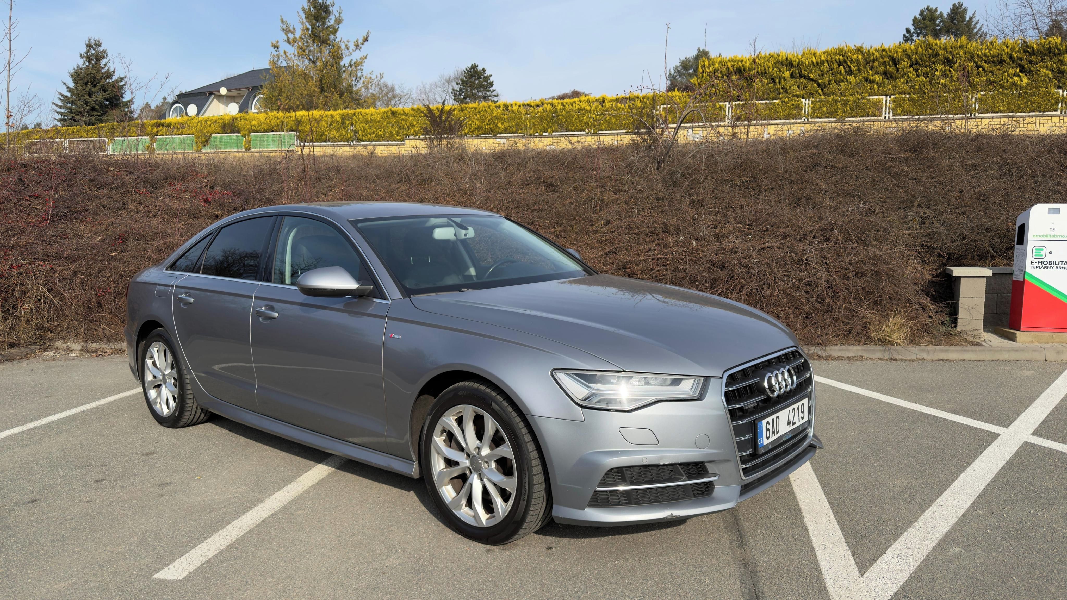 Audi A6, Sedan 3.0 V6 TDI Quattro S-lin - fotka 2