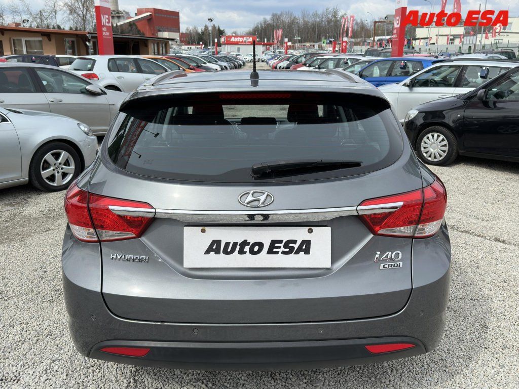 Hyundai i40, 1.7 CRDi,AT,výhřev sed - fotka 5