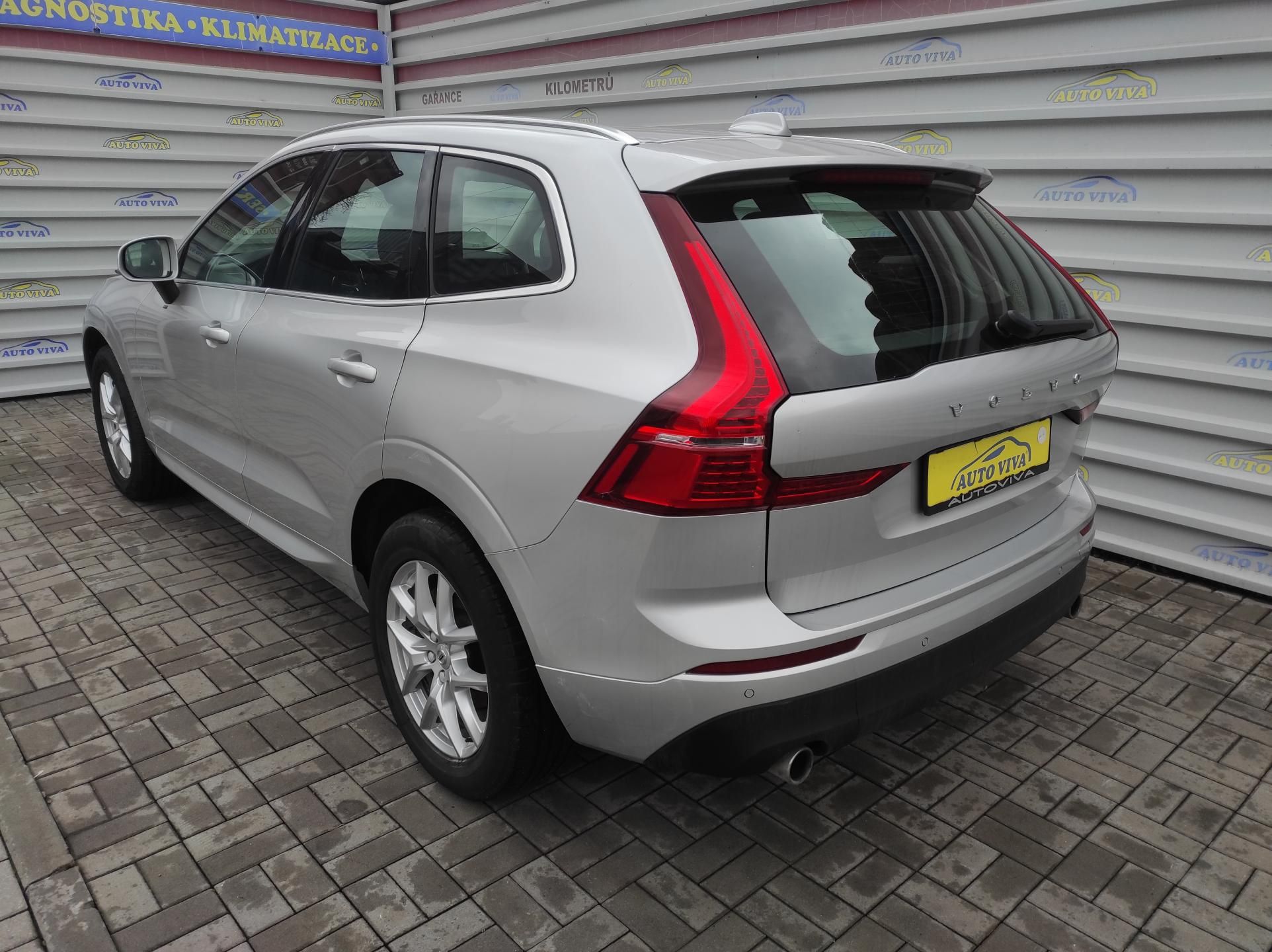 Volvo XC60, 2,0 D3 Drive-E, Momentum Pro - fotka 6