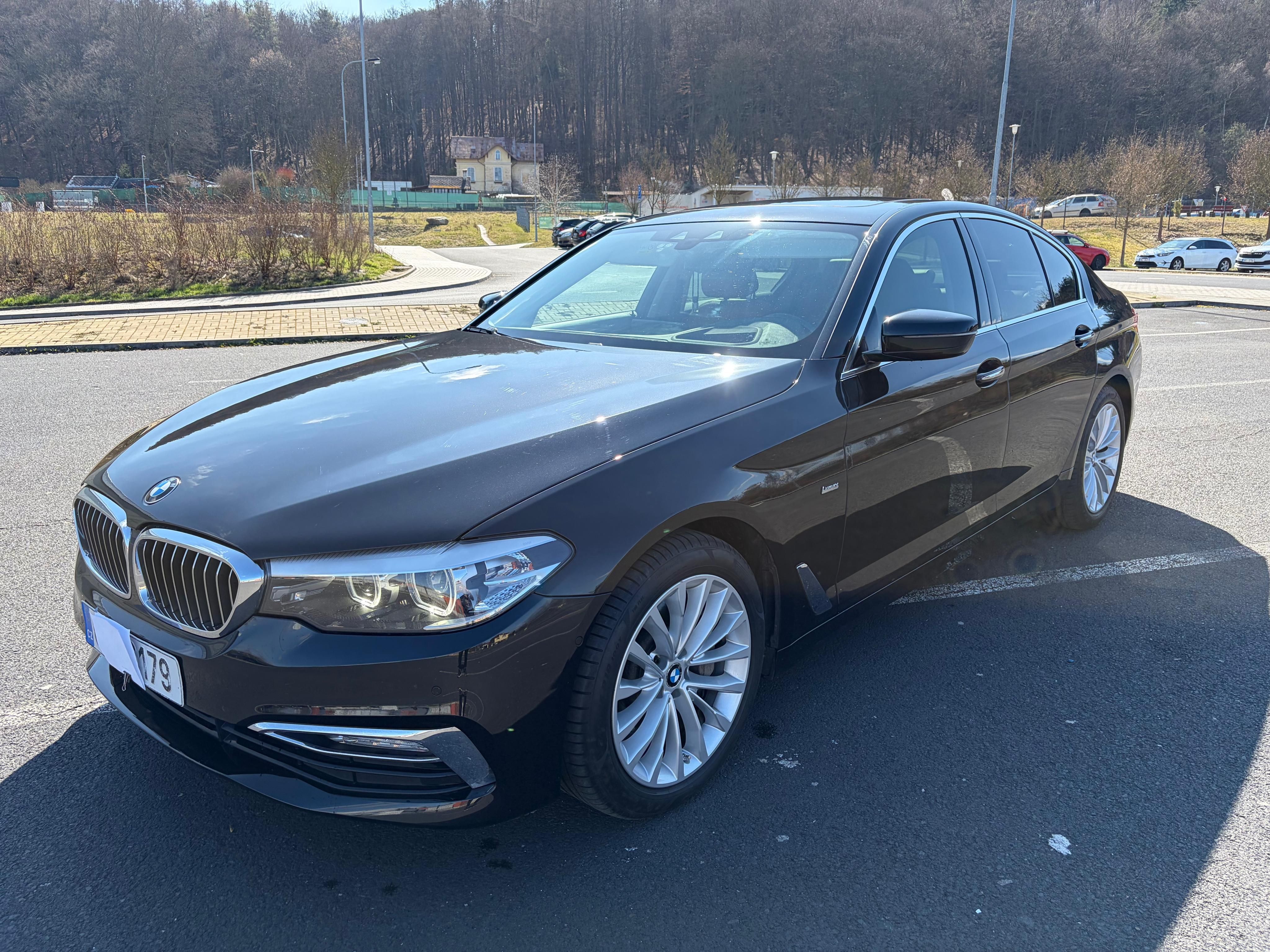 BMW Řada 5, Bmw 530d,luxury,plný servis