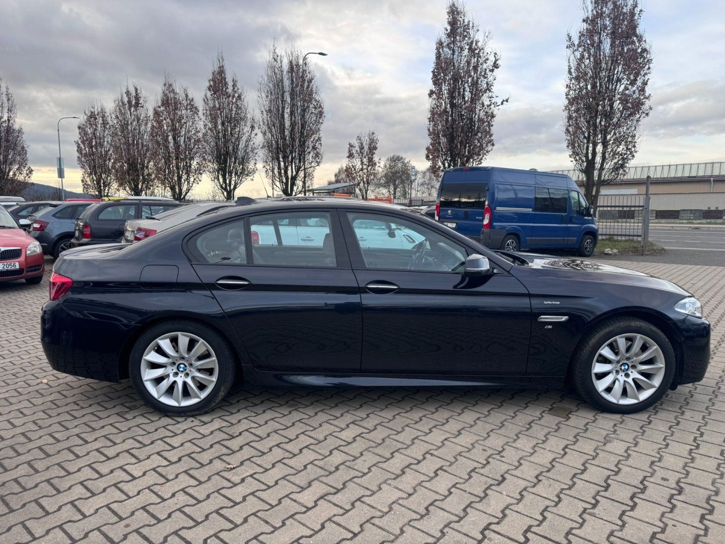 BMW Řada 5, 530D XDRIVE 3,0 190 KW KM F10 - fotka 6