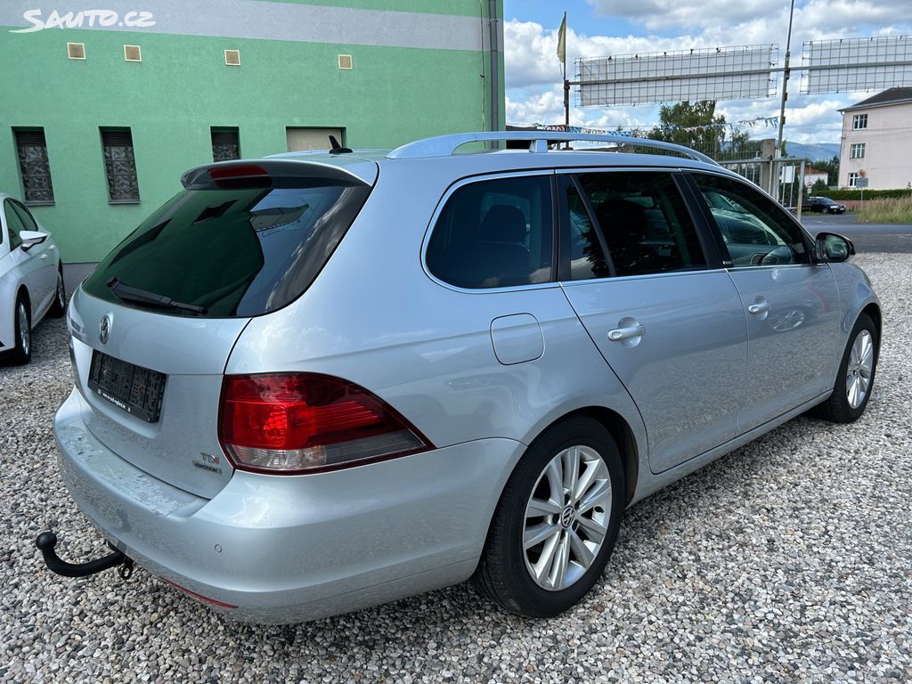 Volkswagen Golf, 1.6 TDi 77KW 4-MOTION SERVISKA - fotka 6