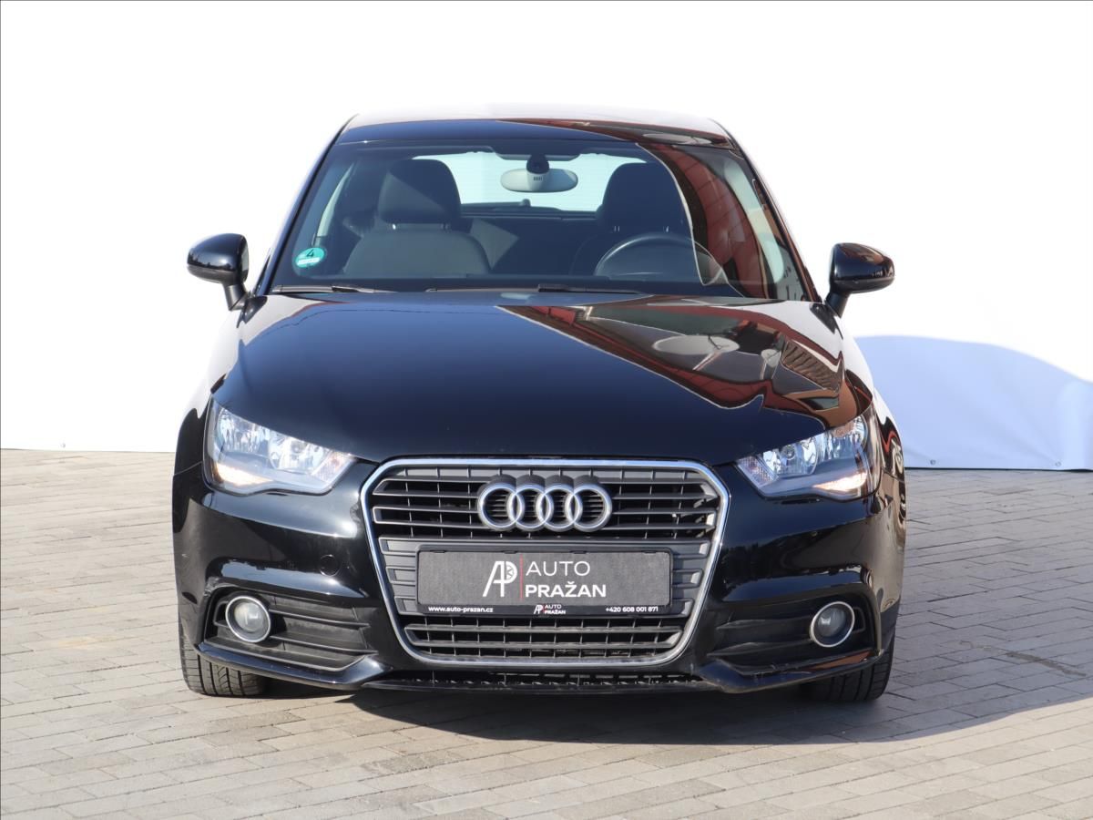 Audi A1, 1,2 TSi MMI Výhřivané sedadla - fotka 2