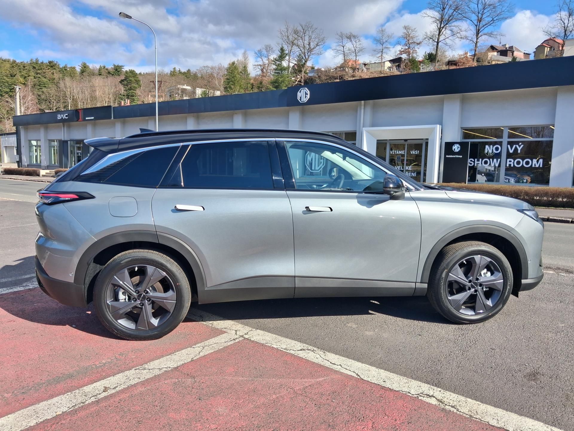 BAIC X55, ALL IN 1.5T 130kW 4×2 7DCT - fotka 4