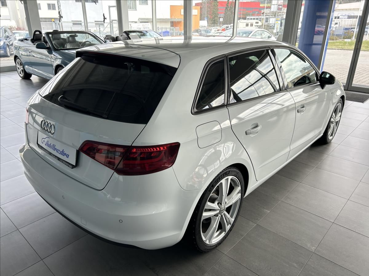 Audi A3, 2,0   TDI 110kW,S-LINE,SPORTBA - fotka 6