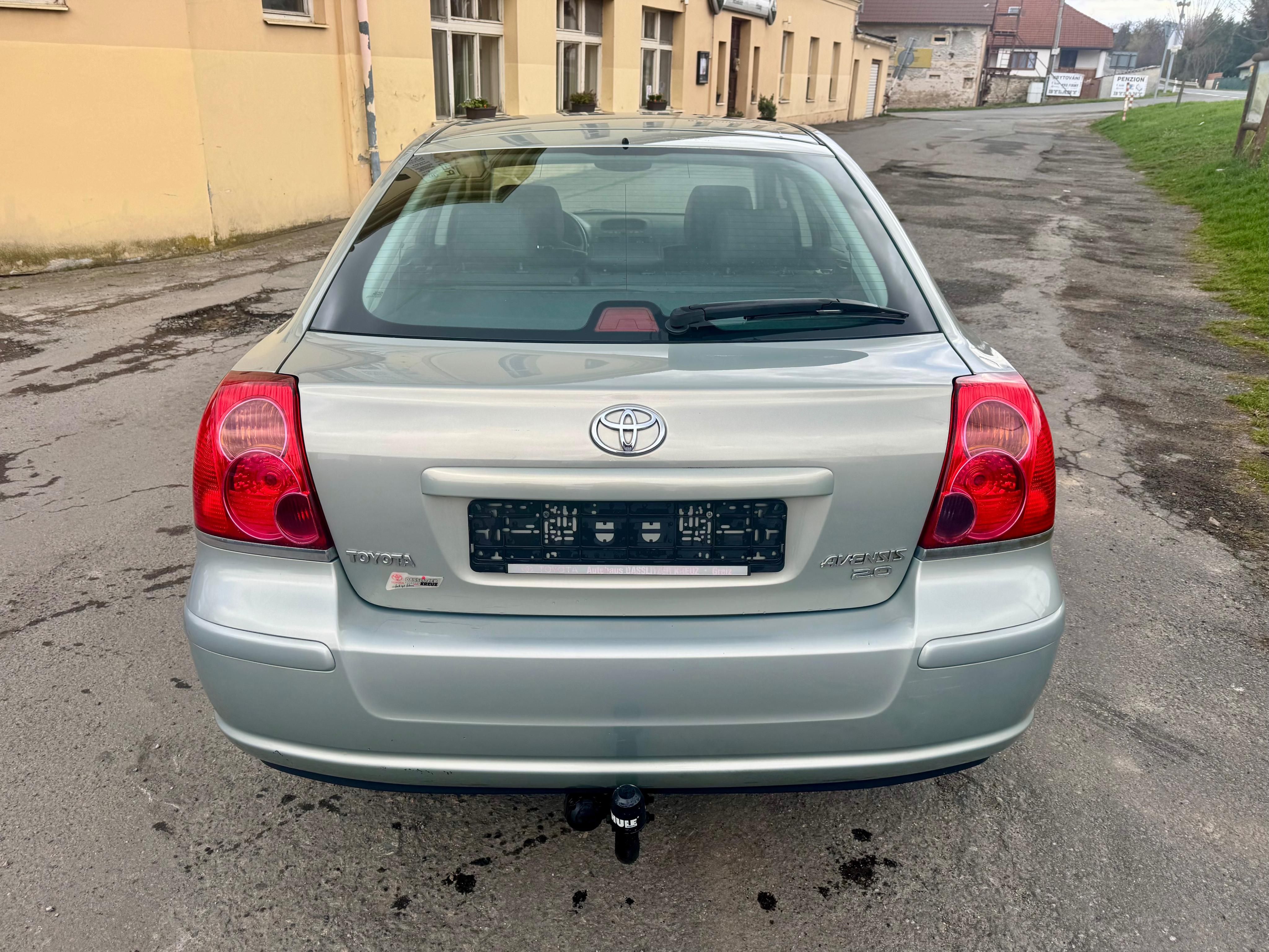 Toyota Avensis, 2.0 VVT-i 108kW. AC.Tažné - fotka 6