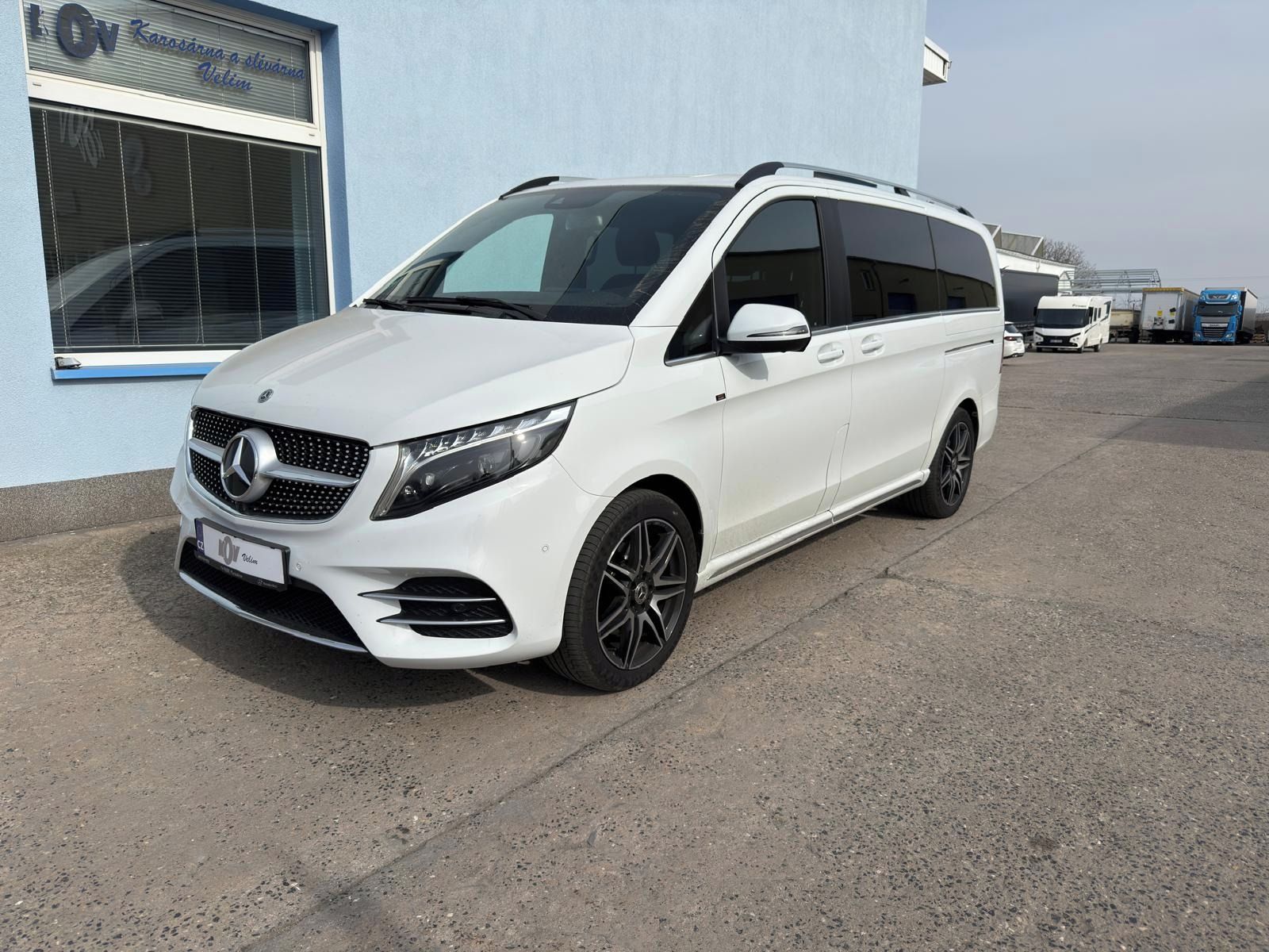 Mercedes-Benz Třídy V, V 300d AVANTGARDE L 4Matic - fotka 2