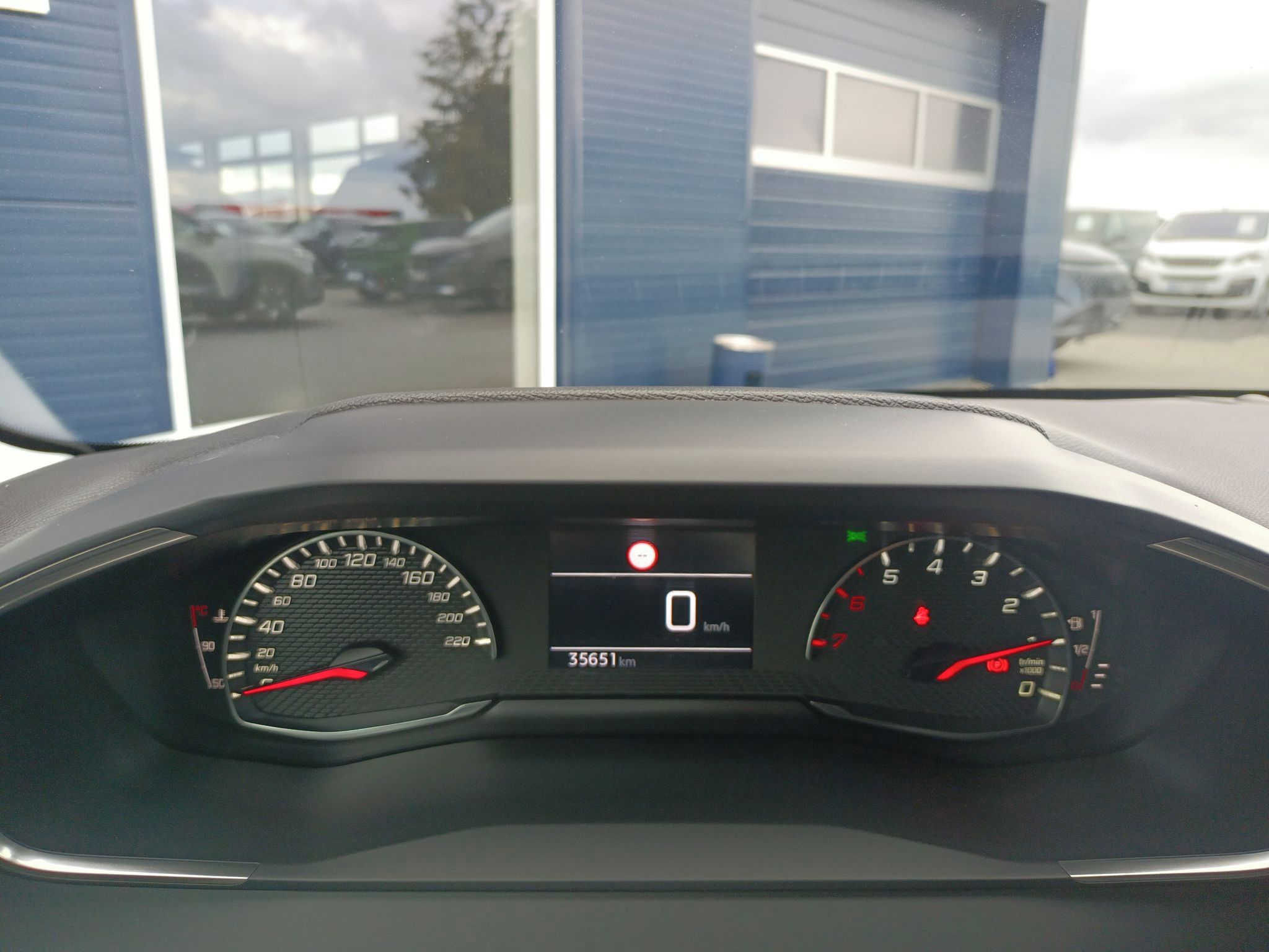 Peugeot 208, ACTIVE PACK 1.2 PT 75, MAN5 - fotka 2
