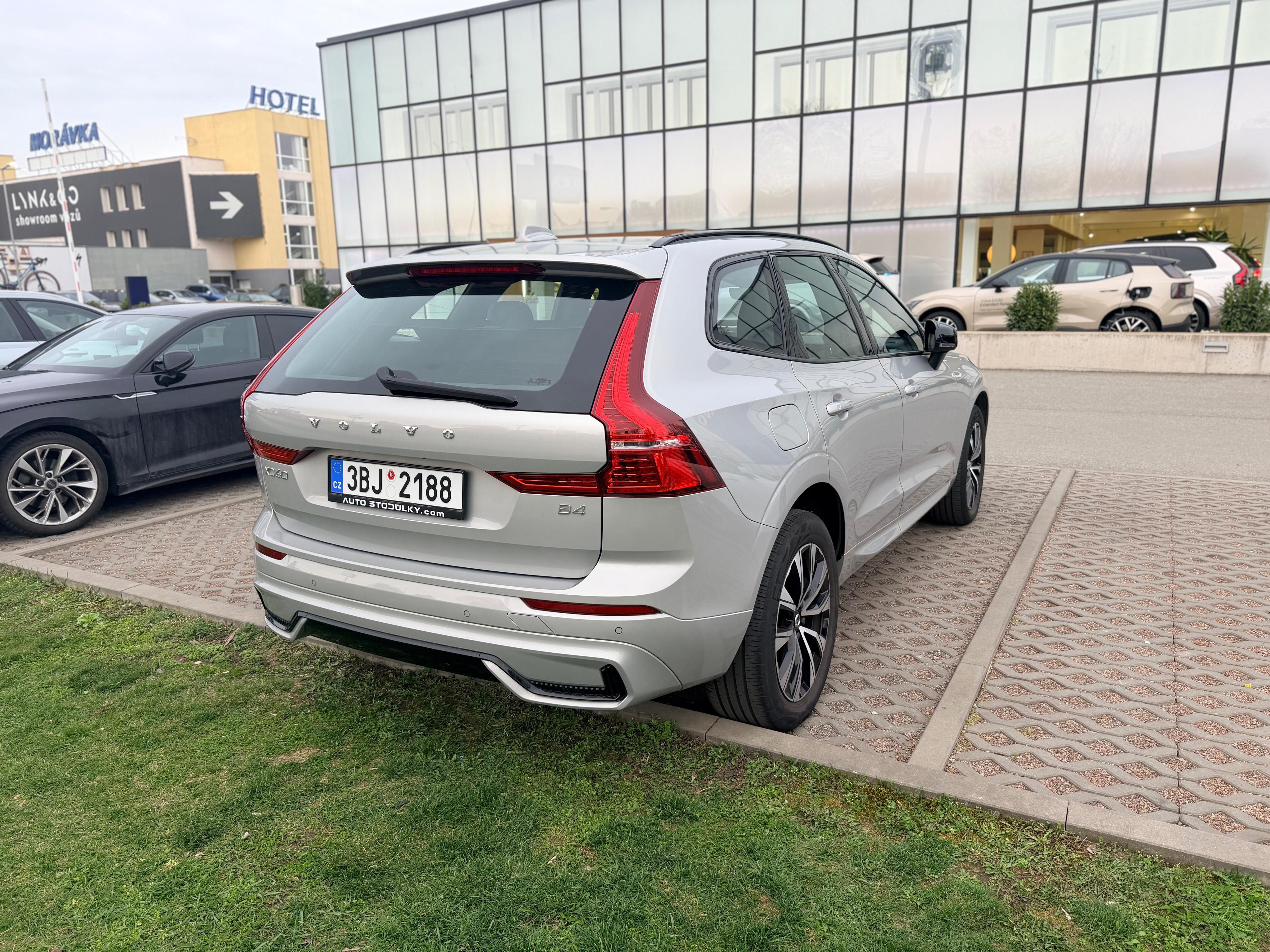 Volvo XC60, Volvo XC60 B4 Diesel - fotka 5
