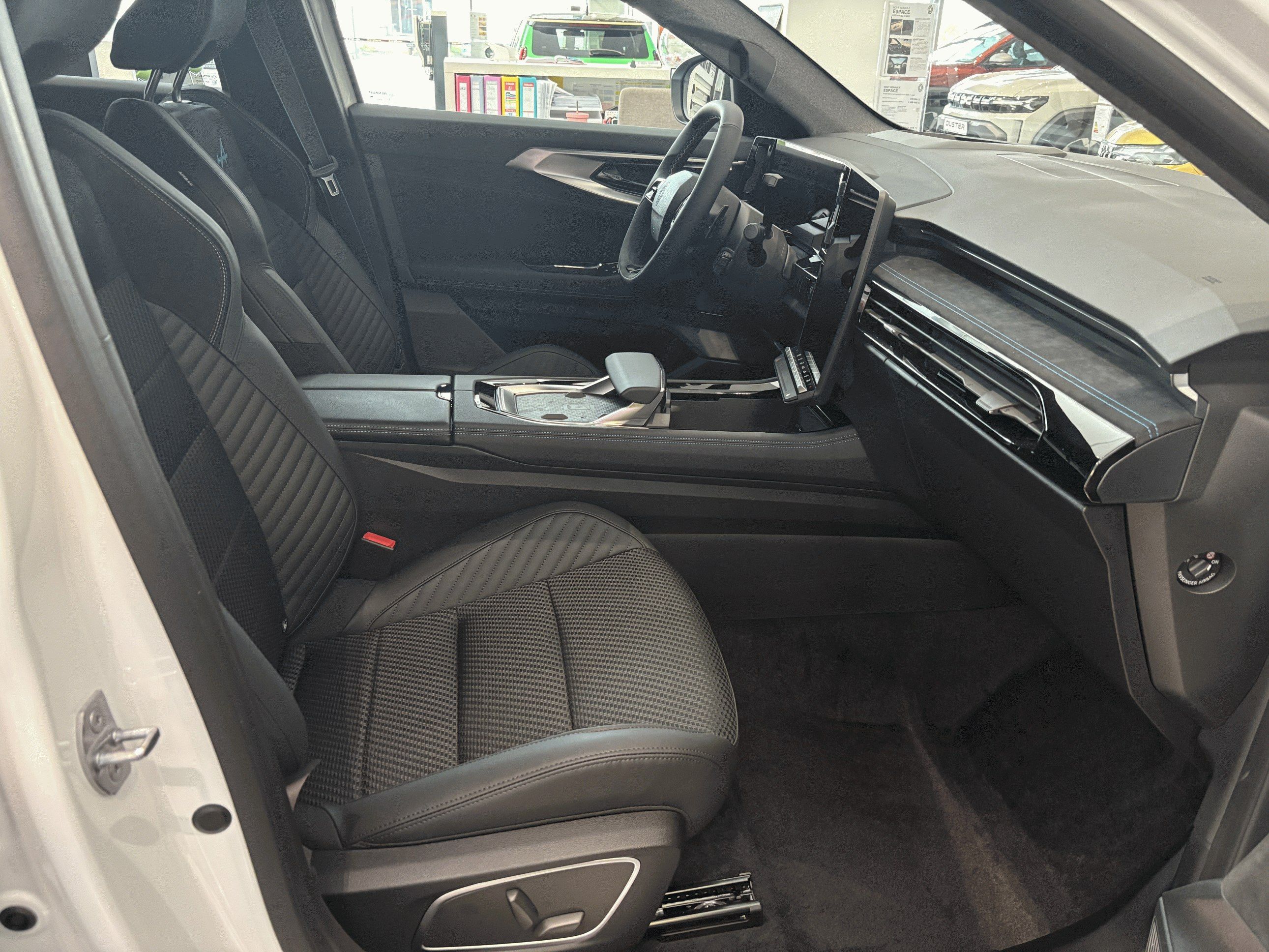 Renault Espace, esprit Alpine full hybrid E-Te - fotka 6
