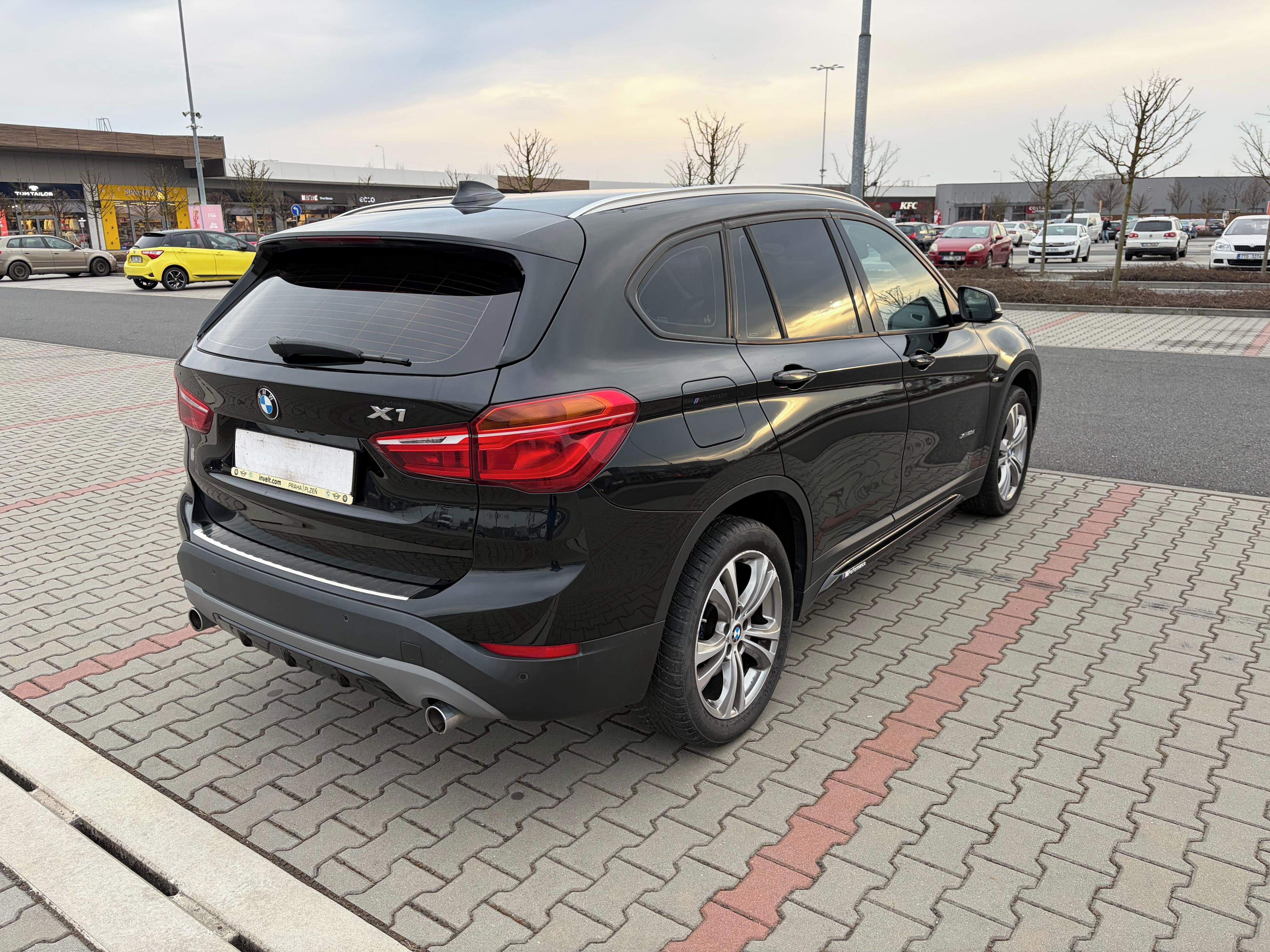 BMW X1, xDrive 20d 140kw ČR - fotka 3
