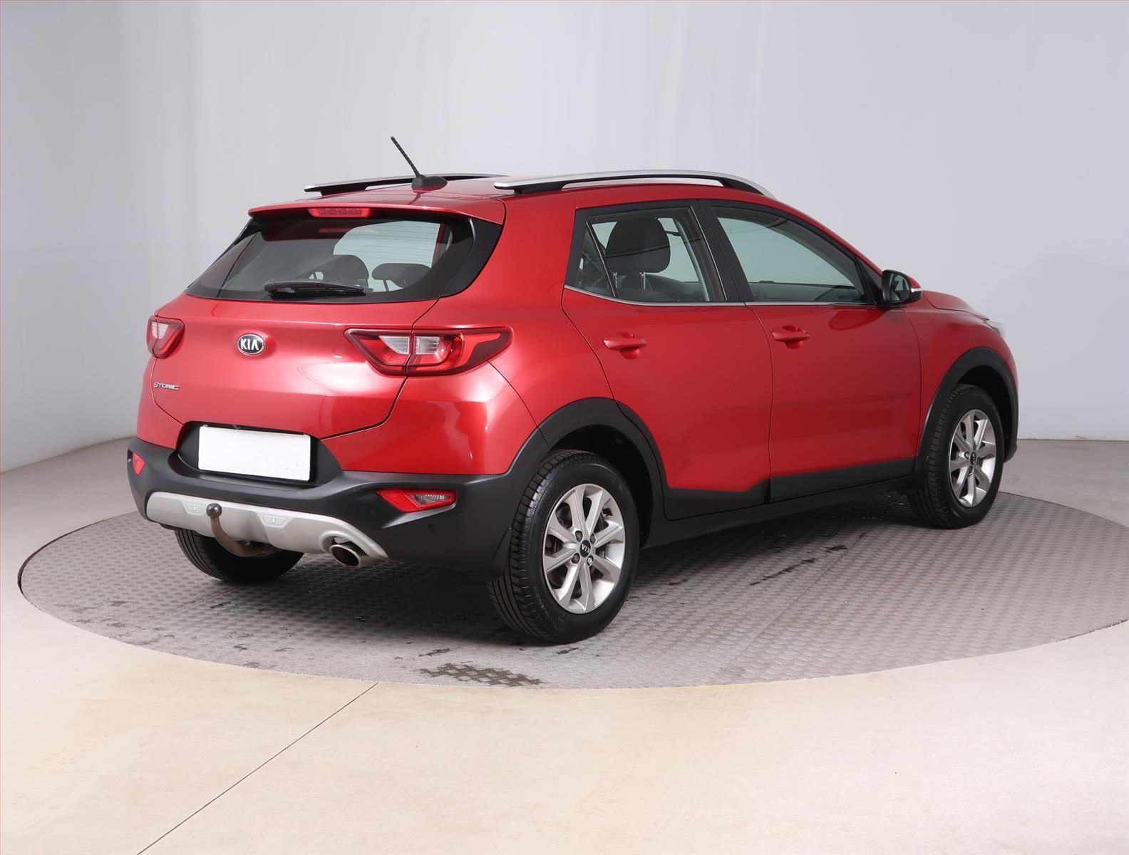 Kia Stonic, 1.25 CVVT, ČR,1.maj - fotka 5