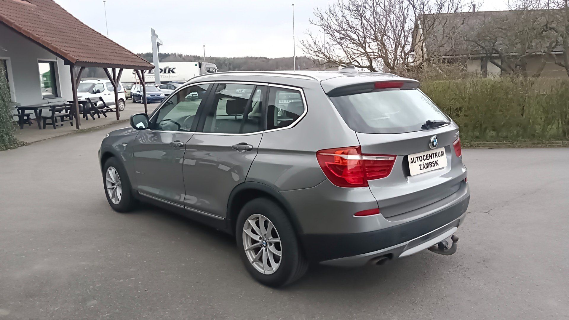 BMW X3, 2,0 D135 KW - fotka 6