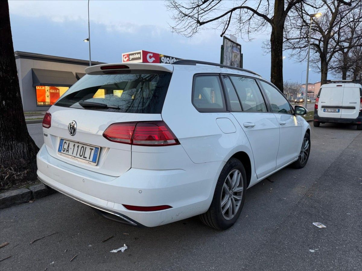 Volkswagen Golf, 2,0 TDi 110kw DSG Radar LED po - fotka 4