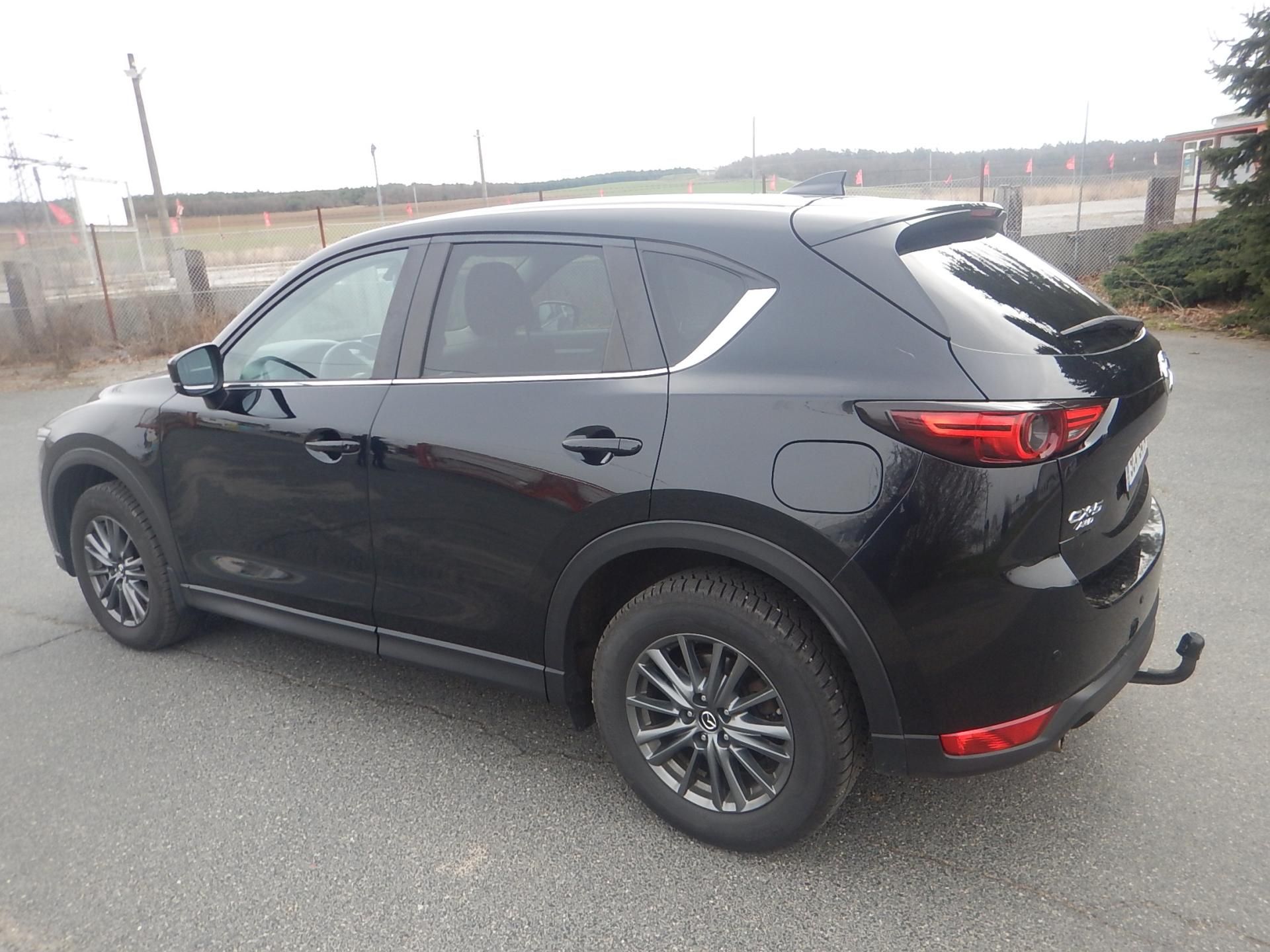 Mazda CX-5, 2.2 D 110 KW 4x4 - fotka 3