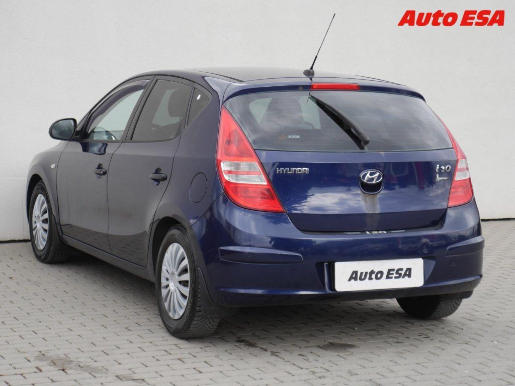 Hyundai i30, 1.4CVVT,ČR,AC - fotka 6